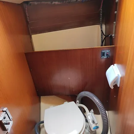 Hotel en barco Sy Ney *